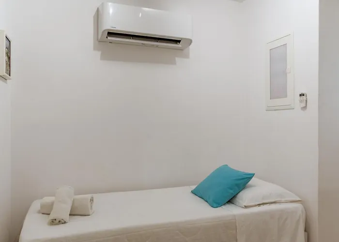 Afroditi Ftelia Yasemi B 펜션 *